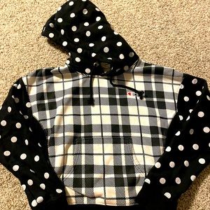 Urban outfitters Champion hoodie sweatshirt, xs